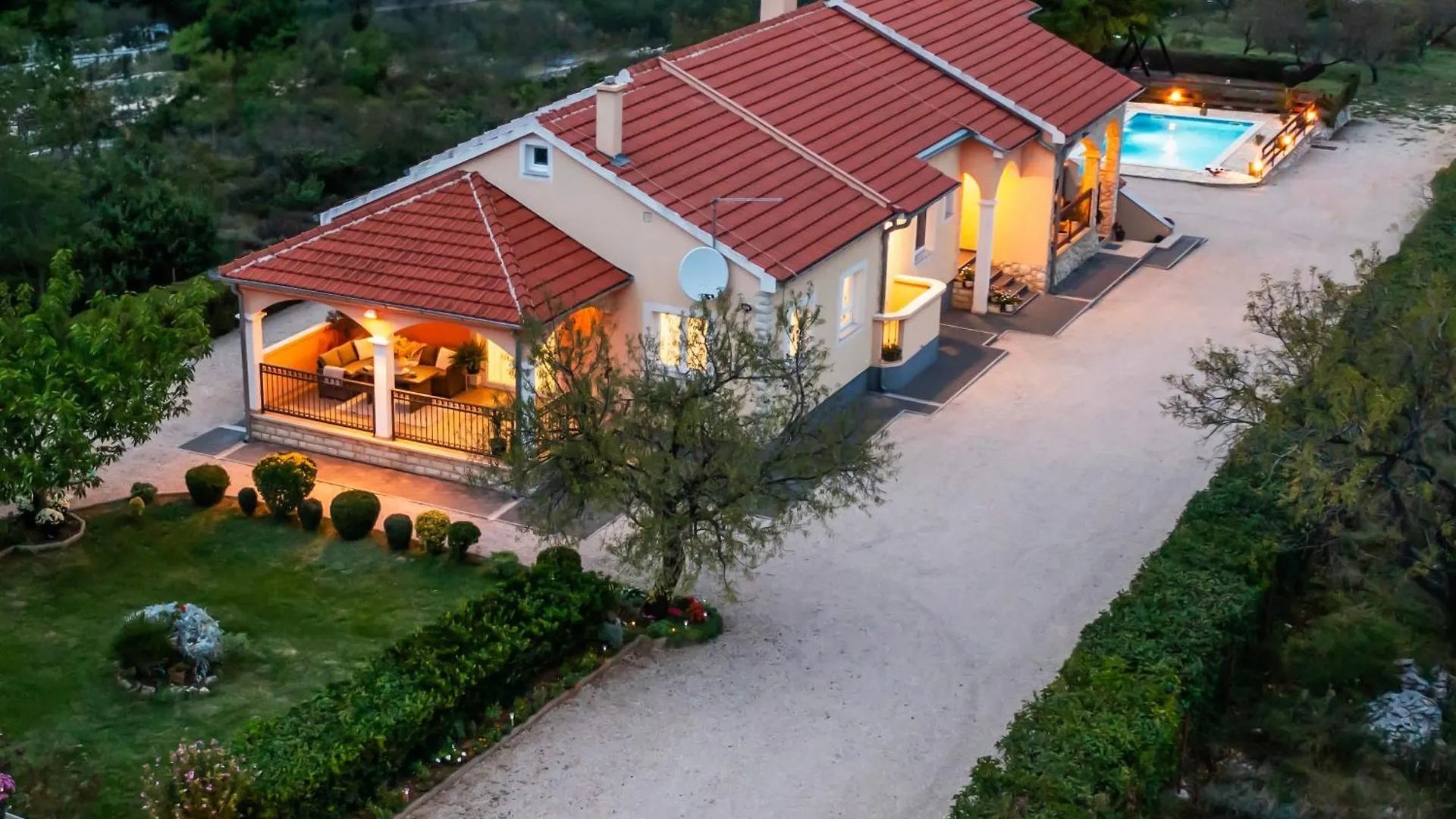 Holiday Home Fabio In Dalmatia With Swimming Pool Banjevci